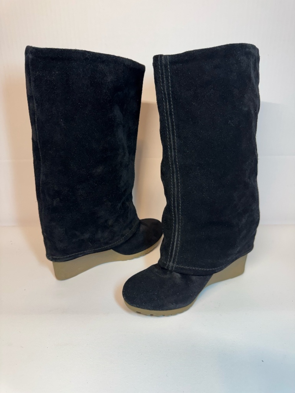 MRKT Bea Black Suede Foldover Slouchy Wedge Boots Size 9.5